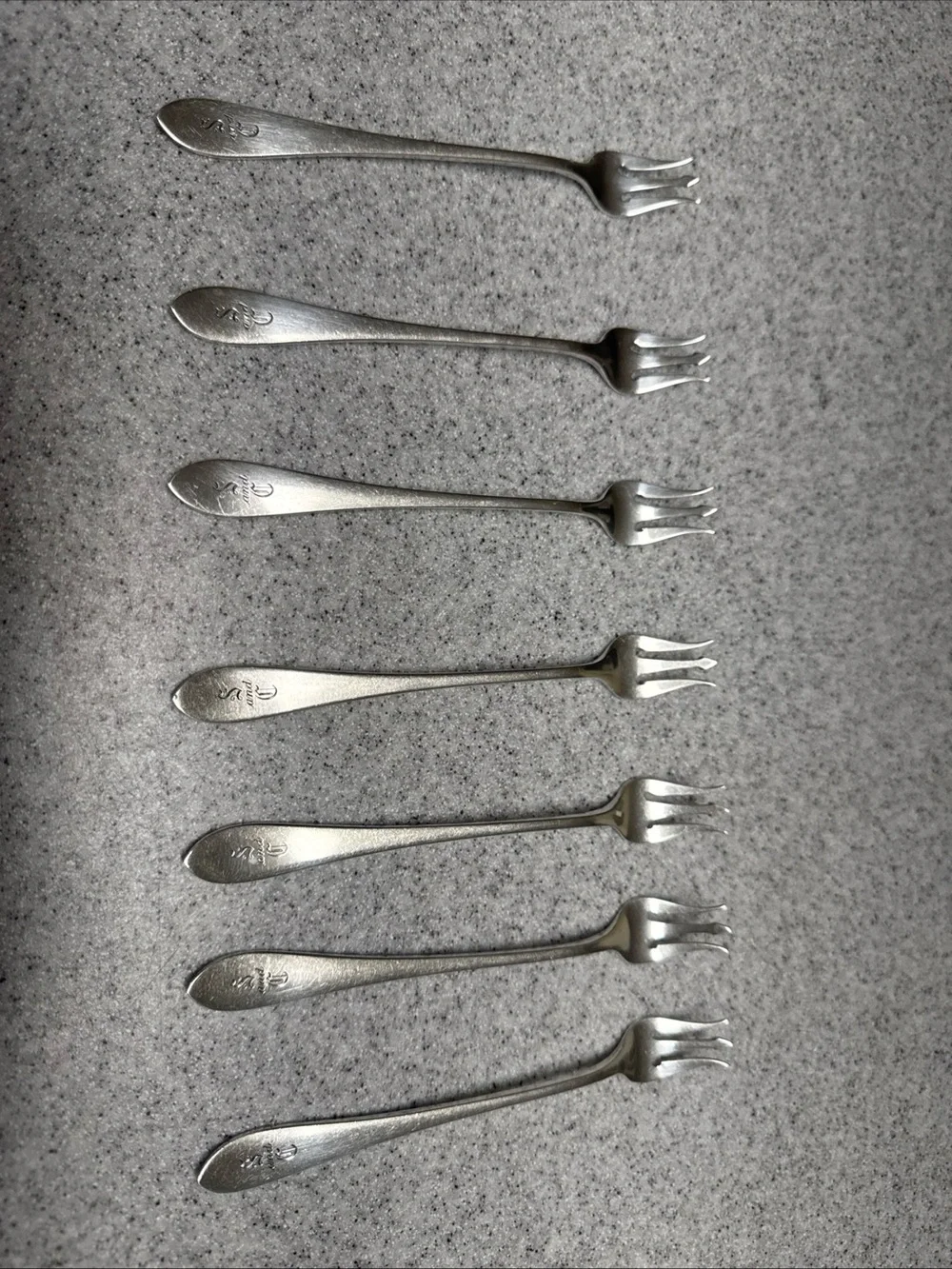 Faneuil By Tiffany Antique Oyster Forks (set of 7) Sterling Silver Monogram
